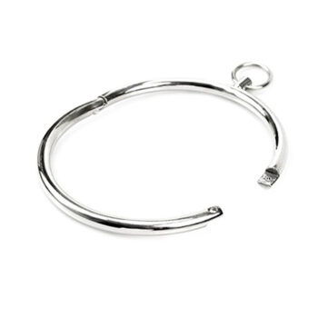 Cathedral Round Collar